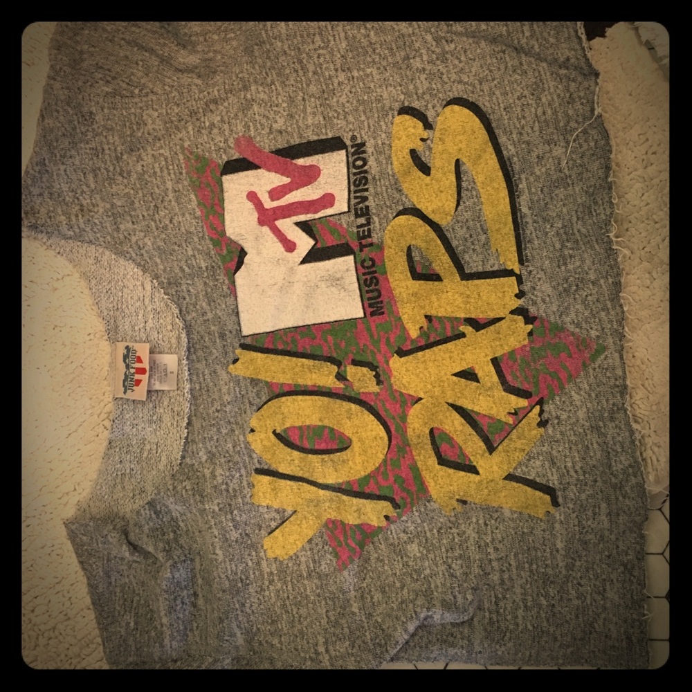 Vintage Yo MTV Raps crop top!